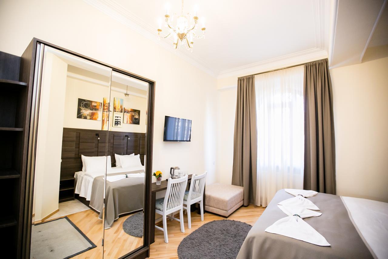 Hotel Badagi 第比利斯 外观 照片